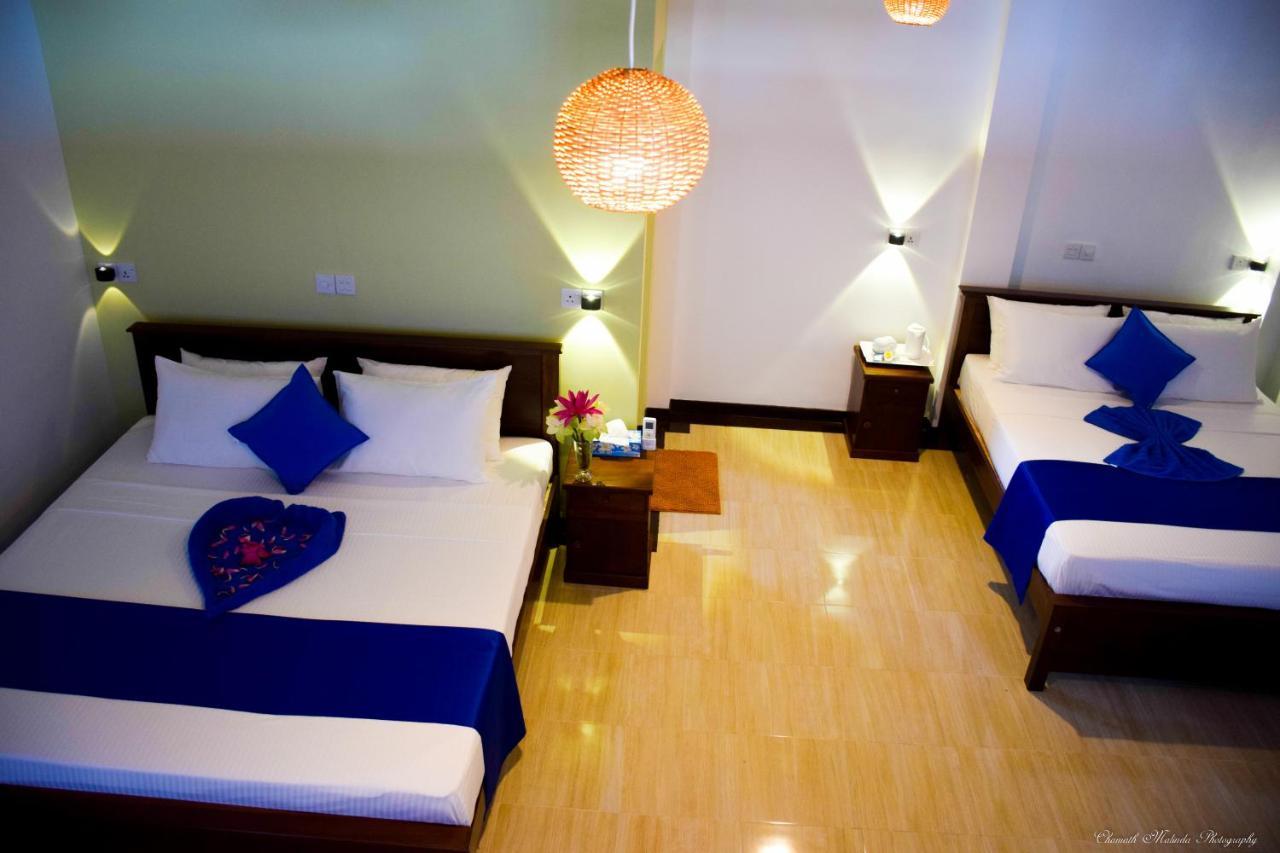 Tenasi Beach Resort Ahangama Extérieur photo