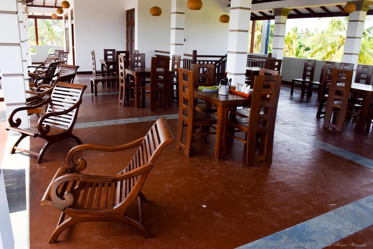 Tenasi Beach Resort Ahangama Extérieur photo